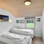Einladendes Poolhaus Mit Meerblick - Einladendes Poolhaus Mit Meerblick 別荘 ノーポ