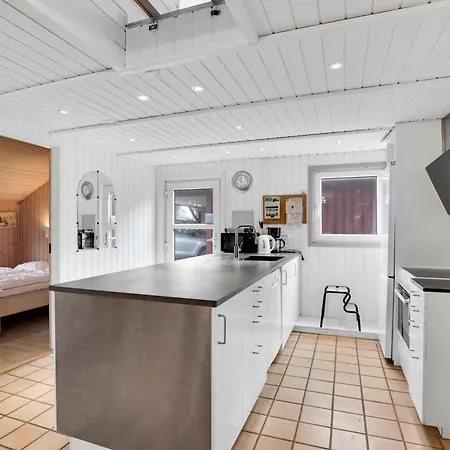 Einladendes Poolhaus Mit Meerblick - Einladendes Poolhaus Mit Meerblick Vakantiehuis *