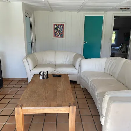 Einladendes Poolhaus Mit Meerblick - Einladendes Poolhaus Mit Meerblick 別荘 *