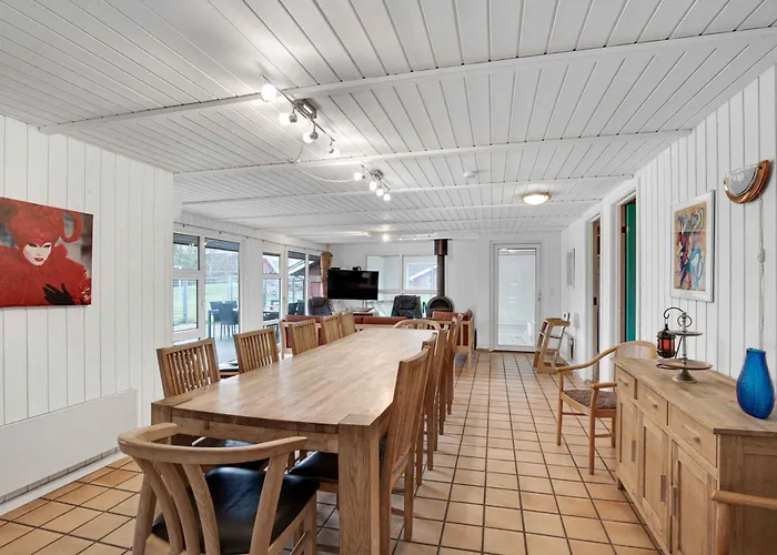 Vakantiehuis Einladendes Poolhaus Mit Meerblick - Einladendes Poolhaus Mit Meerblick *