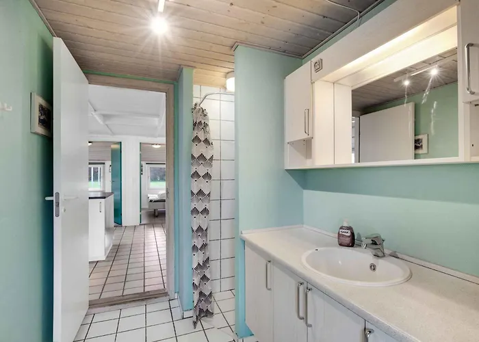 Vakantiehuis Einladendes Poolhaus Mit Meerblick - Einladendes Poolhaus Mit Meerblick Nordborg