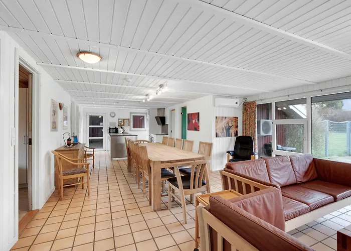 Vakantiehuis Einladendes Poolhaus Mit Meerblick - Einladendes Poolhaus Mit Meerblick